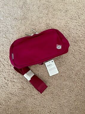 lululemon athletica Berry Crossbody Belt Bag